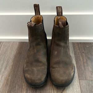 EUC Blundstone boots women’s size 5 in brown/black